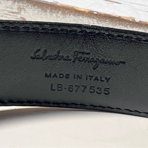 Salvatore Ferragamo belt - Picture 5 of 11